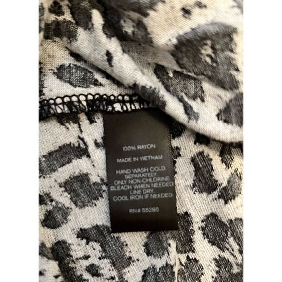 EXPRESS Long Sleeve Backless Top, Leopard Print SZ XS - Picture 6 of 6